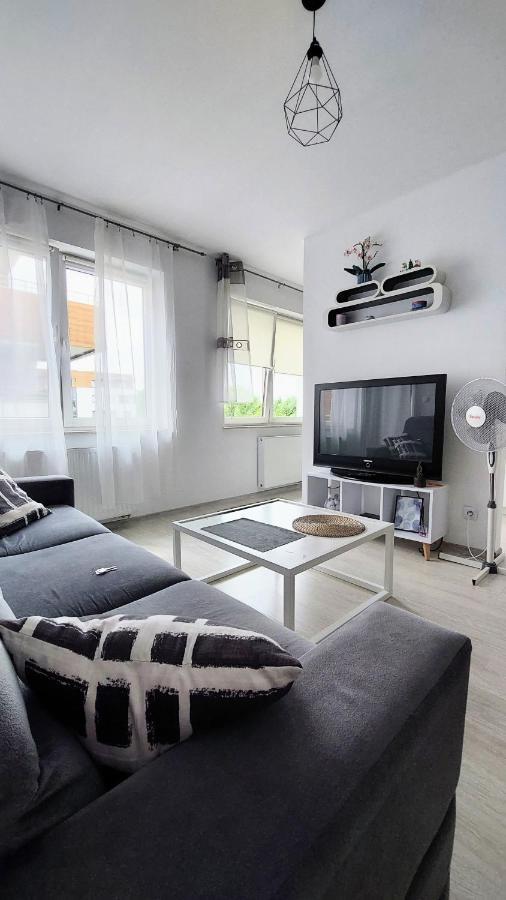 Apartament Black&White Rzeszów Kültér fotó